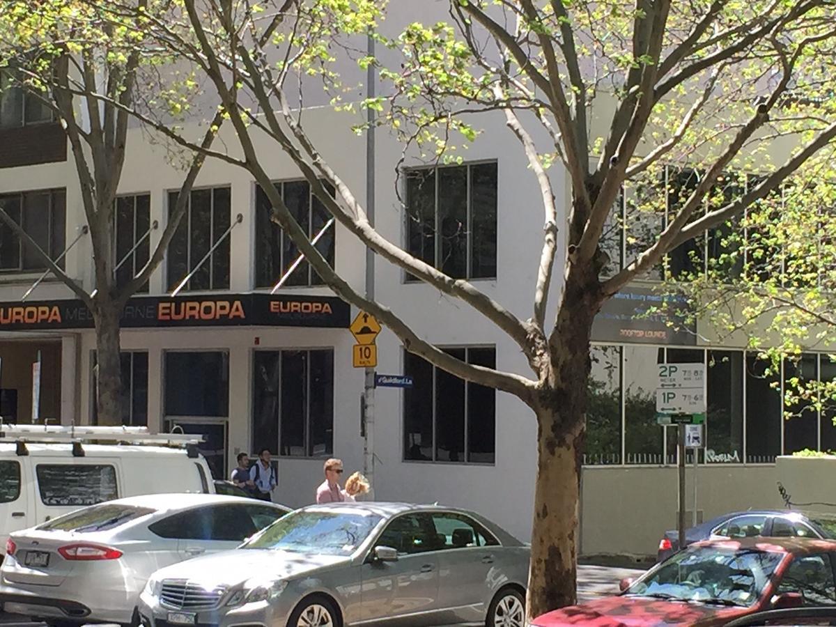 Europa Melbourne Hostel Exterior photo